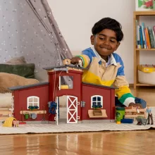 Schleich 42606 Farm istállóval és állatokkal