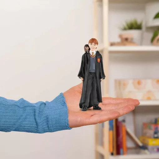 Schleich 42634 Harry Potter - Ron Weasley és Makesz, a patkány
