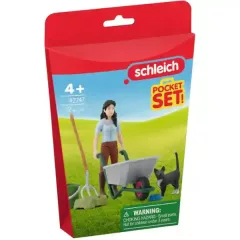   Schleich 42747 Istálló takarító készlet Emilyvel és cicájával