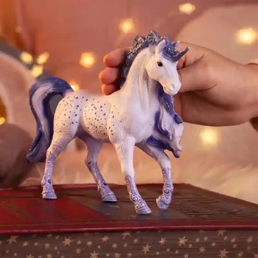 Schleich 70858 Kozmosz, az egyszarvú csődör