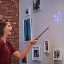 Spin Master Harry Potter - Hermione interaktív varázspálcája patrónus világítással