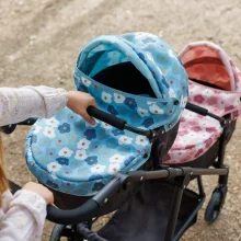 Ivy & Lily összecsukható fémvázas iker babakocsi játékbabáknak