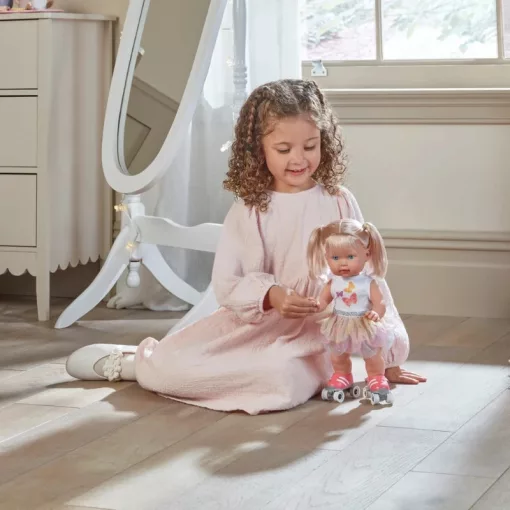 Ivy & Lily interaktív görkorcsolyázó játékbaba