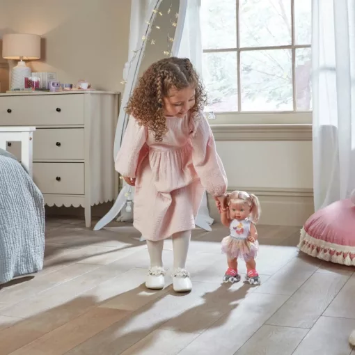Ivy & Lily interaktív görkorcsolyázó játékbaba