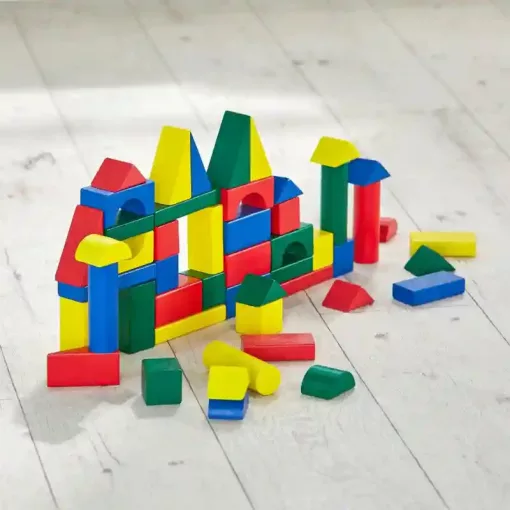 Squirrel Play 50 darabos színes fa építőjáték formaválogatóval