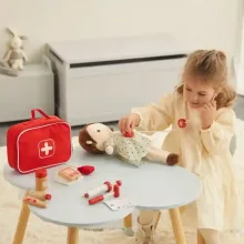 Squirrel Play 9 részes hordozható fa orvosi játékkészlet cipzáros táskában