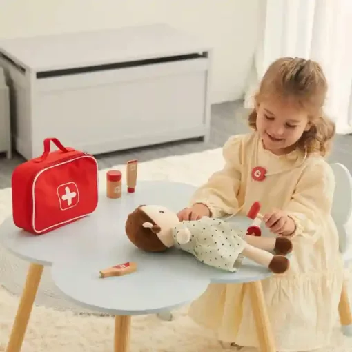 Squirrel Play 9 részes hordozható fa orvosi játékkészlet cipzáros táskában
