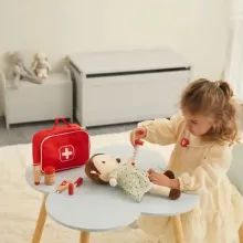 Squirrel Play 9 részes hordozható fa orvosi játékkészlet cipzáros táskában