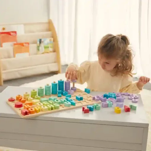 Squirrel Play 102 darabos fa szám- és betűtanuló játékkészlet