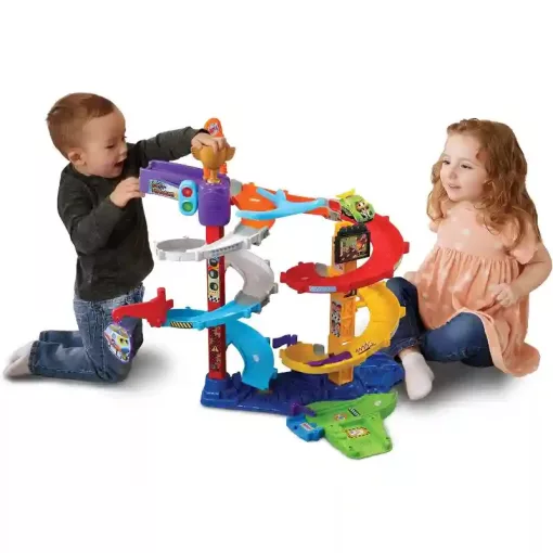 VTech 2 az 1-ben interaktív turbótorony versenypálya kicsiknek