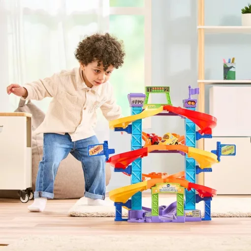 VTech interaktív cikk-cakk torony versenypálya kicsiknek