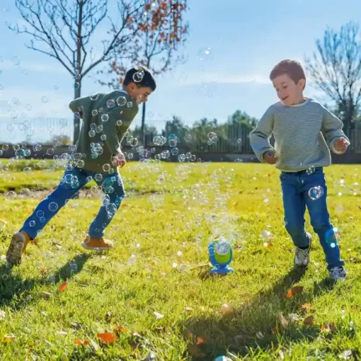 Wanna Bubbles 360°-ban forgó buborékfújó gép fénnyel és folyadékkal